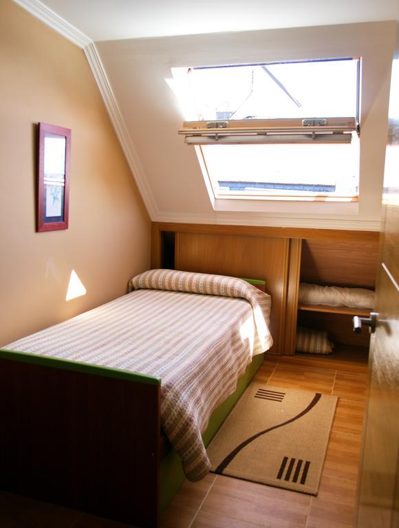Apartamentos Barrosa II Portonovo Szoba fotó