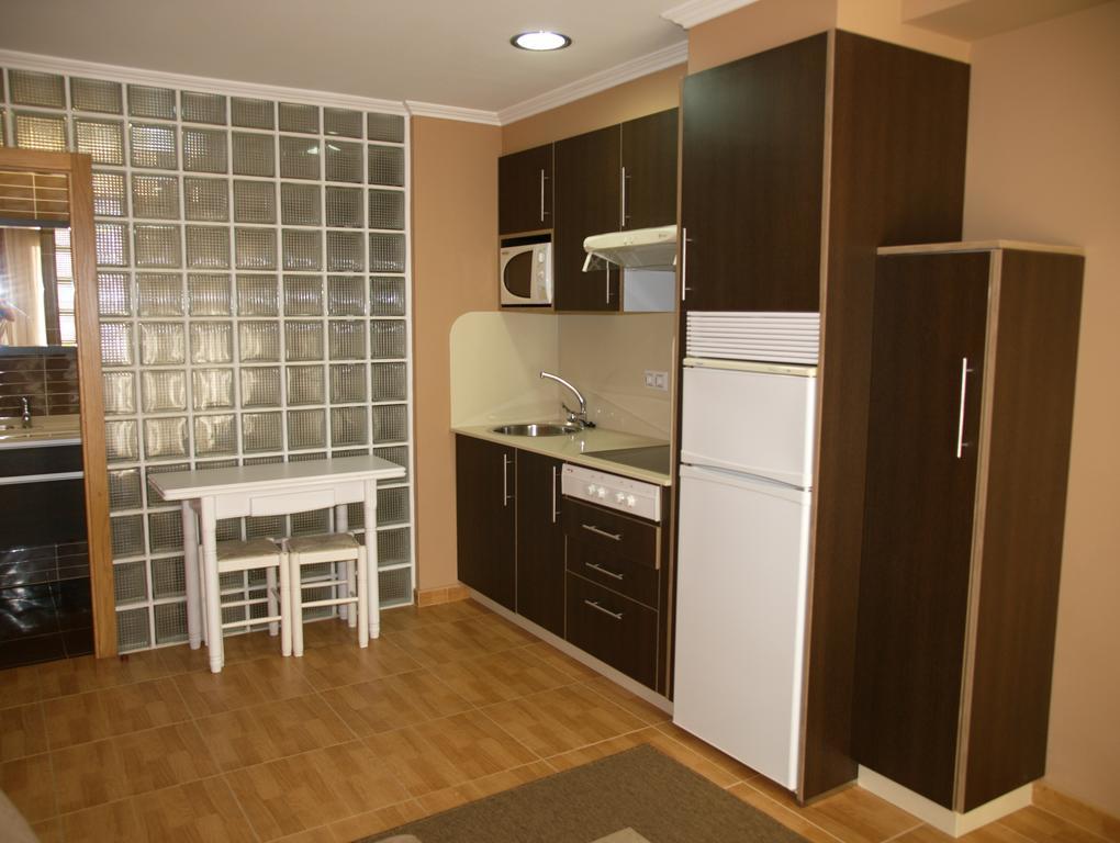 Apartamentos Barrosa II Portonovo Szoba fotó